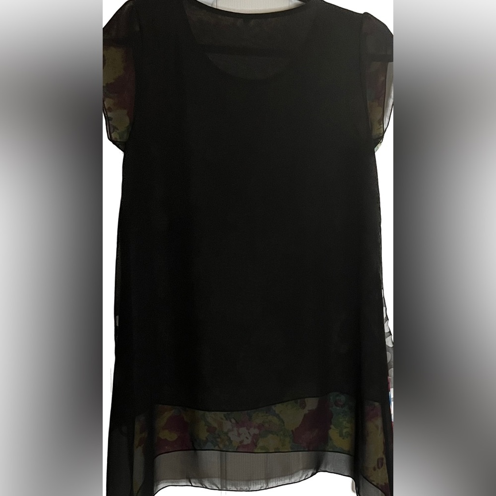 Colorful and black women’s blouse Size XL sleeveless color pattern underneath - Picture 4 of 9